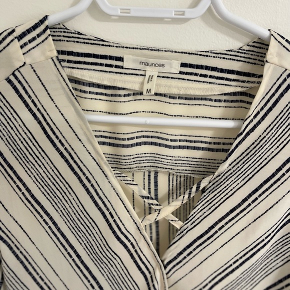 Wrap 3/4 sleeve top - Picture 4 of 4